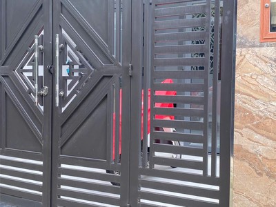 Bán nhà mới 1 trệt 2 lầu hẻm xe hơi view vinhomes grand park giảm 300tr đón tết 2