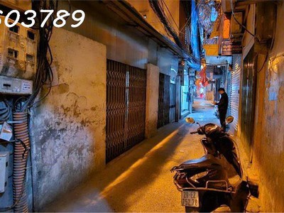 Bán nhà đất 196m    mặt tiền 8.6m   1 tầng   trần khát chân   giá 39.9 tỷ 0