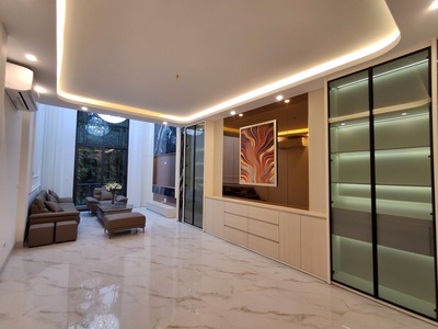 Nhà đẹp 7 tầng thang máy ga ra ô tô phố nguyễn văn hưởng 55 m2 x 18.2 tỷ long biên. 2