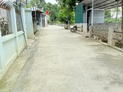 Cần tiền bán gấp 2 lô đất chính chủ   xã xuân mai 1