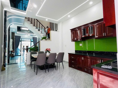 Bán gấp nhà đẹp 4x25 đường 12m thạnh lộc 37, sân xe hơi, 1 xẹc ngắn thạnh lộc 3