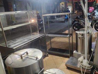 Chính chủ sang nhượng cửa hàng kinh doanh bún -phở cơm rang- có sẵn lượng khách sẵn 3