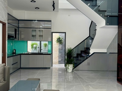 Bán nhà mơi lô góc shr 2 tầng 10x14m nguyễn thị thảnh thới tam thôn hóc môn hẻm xe tải 1