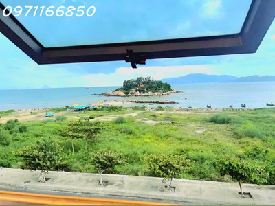 Bán nhanh tòa nhà lô góc   11 phòng   view biển   mặt đường phạm văn đồng gần đại học nha trang 1