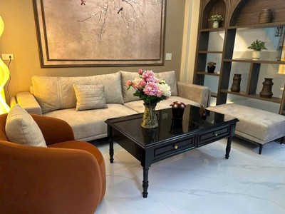 Bán nhà 4 tầng căn góc ngõ phố Nguyễn Hữu Cầu, ph Ngọc Châu, TP HD, 4 ngủ, đường to 2