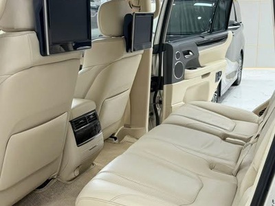 Bán Lexus LX570 sản xuất 2016, màu vàng cát cực đẹp. 9