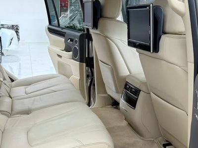 Bán Lexus LX570 sản xuất 2016, màu vàng cát cực đẹp. 10