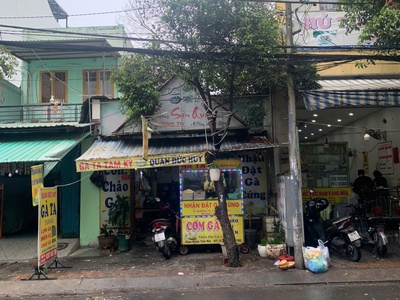 Bán nhà MT kinh doanh đường số 79, 5x19m vuông vức vị trí kinh doanh Quận 7 0
