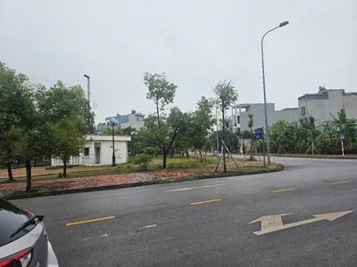 Đất đẹp 256m2 khu đô thị phía tây cầu Phú Lương 1