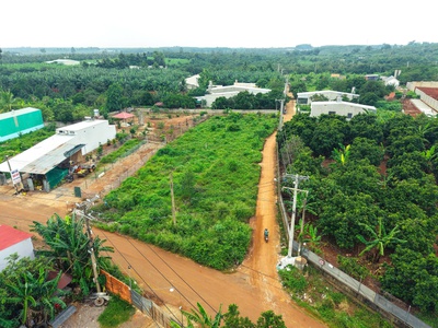 Bán đất mặt tiền đường Nguyễn Thế Toàn - Giá tốt, Sổ riêng 2