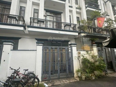 Nhà 4 tầng kiên cố , 62m2 giá rẻ 1