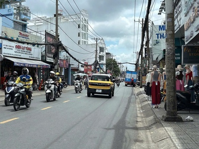 Bán chdv mặt tiền 7m 148m2 6t 17pn t.máy dt 70tr ngay cv làng hoa lê văn thọ 29 tỷ hơn. 1