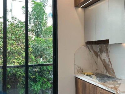 Nhà 3 tầng đẹp sát trung tâm quận 2  nguyễn duy trinh,phú hữu,quận 9  vuông vức, phong thủy đẹp, 3