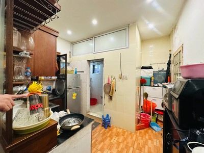 Bán căn tập thể tây sơn 42/56m2. tầng 5. giá 4.35 tỷ đống đa hà 2