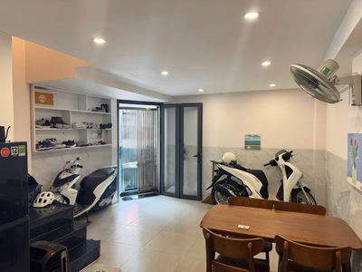  khu vip nam kỳ khởi nghĩa q3 28m2  4.4x7  3tầng 2pn 2wc - 4.6 tỷ 0