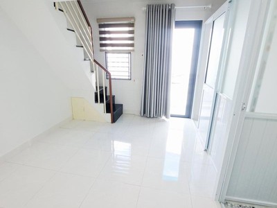 Sốc  nhà hẻm đỗ nhuận tân phú 3 tầng 2pn sổ hồng chỉ 2 tỷ. gọi ngay 3