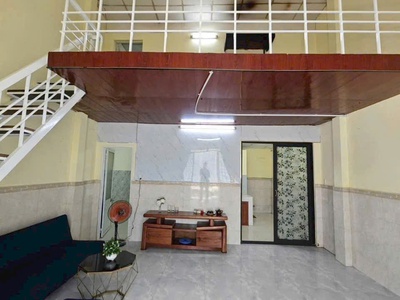 cần bán nhà gác lửng tôn đản 2,x 0