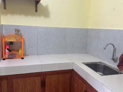 cần bán nhà gác lửng tôn đản 2,x 2