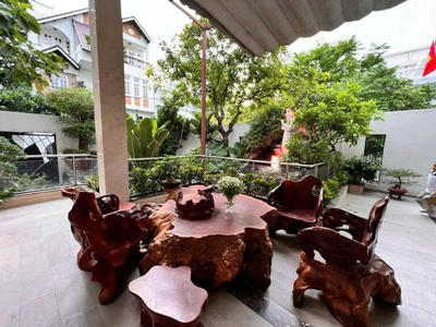 Bán nhà biệt thự  2 mt hẻm cách mạng tháng tám, 18x24m, 6 tầng - có hồ bơi, chỉ 99 tỷ. 0