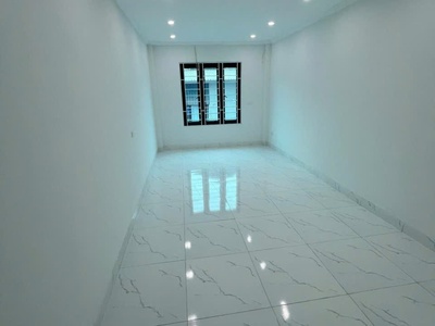 Phú lương hà đông  35m 4 tầng nhỉnh 4 tỷ   hơn 100m ra ôtô tránh  đông dân   gần các trường đạu học 1