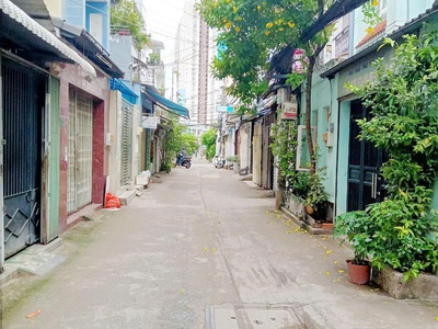 Nhà cấp 4 diện tích khủng 115m2 đường nhựa 6m phạm hùng p.chánh hưng p4q8 2