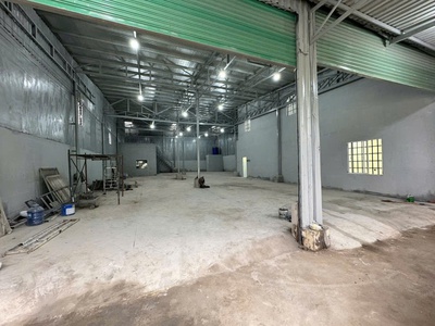 Cho thuê nhà xưởng thạnh xuân , quận 12    diện tích 500 m , đường xe công   có điện 3 pha 2
