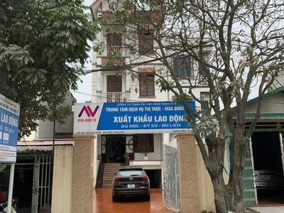 Vị trí đẹp - chính chủ cho thuê nhà nguyên căn mặt đường 196 phố lạng , văn lâm, hưng yên 0