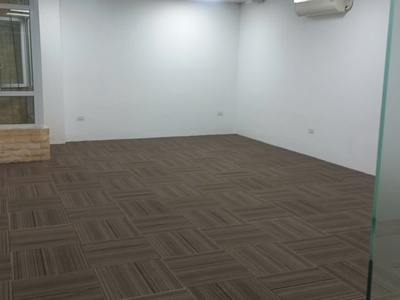 Cho thuê tầng 6 làm văn phòng, vị trí sàn đẹp sát mặt đường lớn tại trung tâm Ba Đình, nhà chính chủ 2