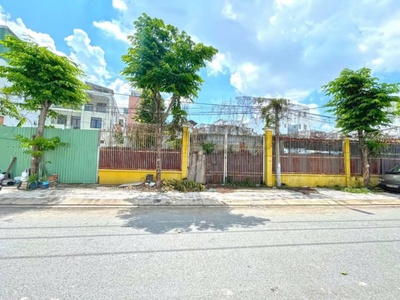 Đất 5.2x20m đường 7 Khu lý phục man Quận 7. Hướng tây 0