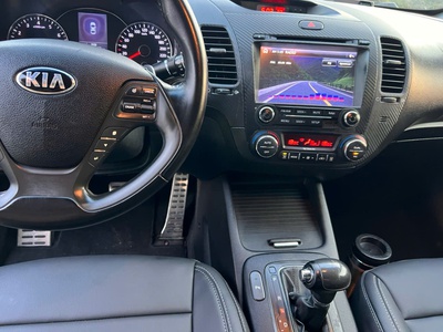 Bán nhanh xe Kia-k3 -2014 2