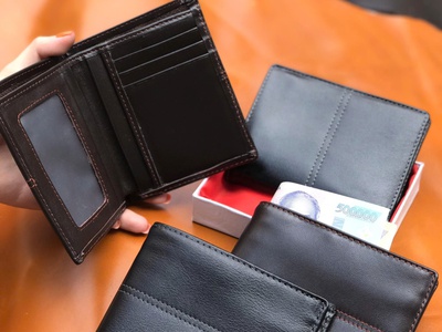 Xưởng sản xuất đồ da thật chuyên dòng phụ kiện nam sẵn kho 8