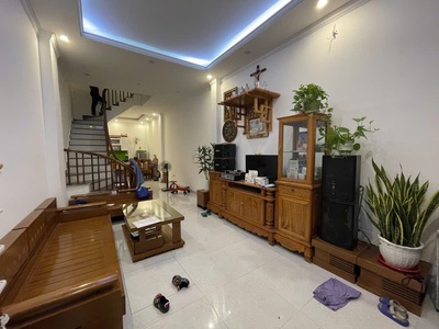 Hiếm Bán nhà Lò Đúc - 32m - 4 tầng - 7.05 tỷ - lô góc thoáng sáng - gần trường gần chợ - gần hồ 0