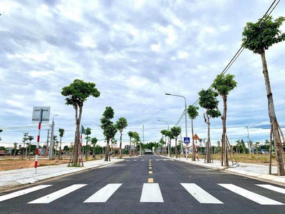 20 lô đất mặt tiền đường 10.5m, gần Vinpearl Nam Hội An, dt từ 200m2 full thổ cư 0