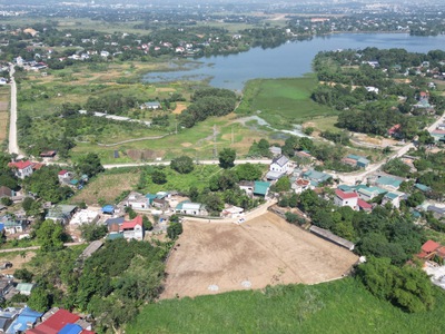 400-450m2 giá hơn 4 triệu/m2 Lương Sơn, Hòa Bình 0