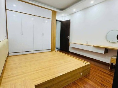 Bán nhà thông phố Láng Trung 35m2 5T thang máy Ngõ nông 30m ra ô tô tránh Nhà mới đẹp 2