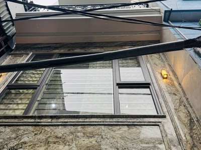 Bán nhà đại la thang máy gần phố 1