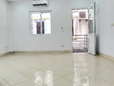 Bán nhà nguyễn phúc lai 36m2. 5 tầng. mặt tiền 4.6m. giá 12.2 tỷ đống đa 2