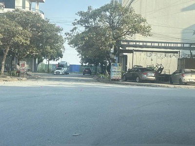 Sở hữu ngay 3 căn ki ốt đẹp - giá tốt - vị trí đắc địa tại trung tâm chợ bao bì, mỹ hào, hưng yên 3