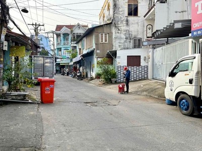 Nhà đẹp hẻm kinh doanh 8m   nguyễn ngọc cung   q8 0