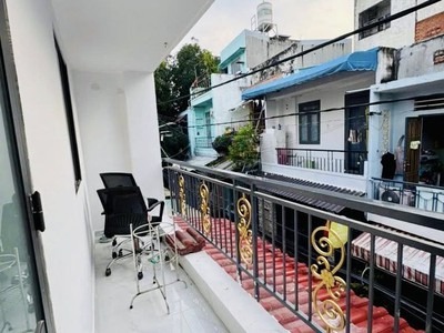 Ngay nguyễn sơn hxh thông nhà đẹp 2 tầng 62m ngang 5 chỉ 6 tỷ tl 4