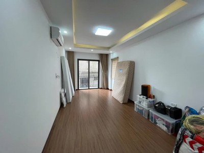 Bán nhà kim ngưu 35/42m2. 5 tầng. mătj tiền 3.7m. giá 13.6 tỷ hai bà trưng hà nội 3