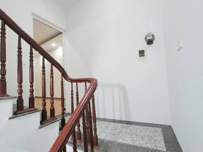 Bán nhà nguyễn phúc lai 36m2. 5 tầng. mặt tiền 4.6m. giá 12.2 tỷ đống đa 3