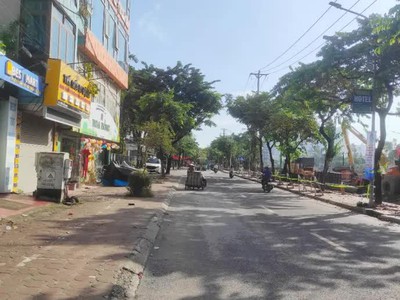 Nhà 53m , 6t, mặt phố kim giang thanh trì vỉa hè rộng, thang máy 22 tỷ 4