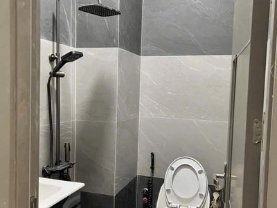 Cho thuê nhà, pccc, thang máy, vỉa hè, 103m2- 5t, p. nguyễn du 27 tr 1