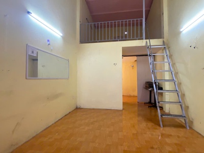 Chính chủ cho thuê nhà 2 tầng phố lý sơn, long biên 4