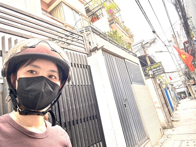 Bán nhà ngang nở hậu- dt lớn 72m2- nhỉnh 4t- hxh cạnh nhà-đ.đoàn văn bơ lưu thông tôn thất thuyêt- 0