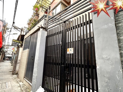 Bán nhà ngang nở hậu- dt lớn 72m2- nhỉnh 4t- hxh cạnh nhà-đ.đoàn văn bơ lưu thông tôn thất thuyêt- 1