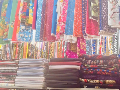 Cần bán gấp cửa hàng vải thời trang cao cấp thuận phú cả quầy cả vải 1