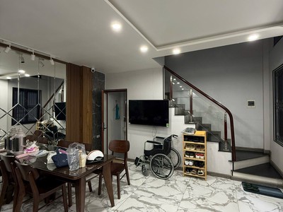 Cực Hiếm Lê Văn Hưu 6 TẦNG Mặt Tiền 6M 8.8 Tỷ Gần Phố Ngõ Rộng Thoáng 4