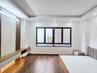 Bán nhà trần khát chân 5 tầng thang máy long lanh hai bà trưng 1